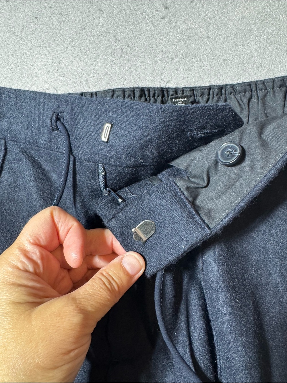 Women’s Vince 100% Wool Drawstring Pintuck Jogger Navy Size 29 - Picture 8 of 9